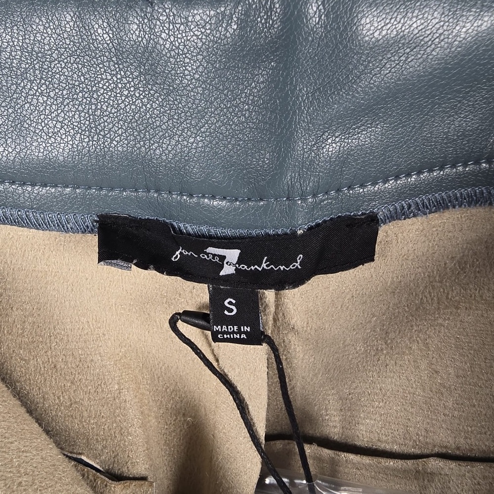 NWT‎ 7 for all mankind FAUX LEATHER Cargo Straight Pants Style 82336 Size SMALL - Picture 2 of 16